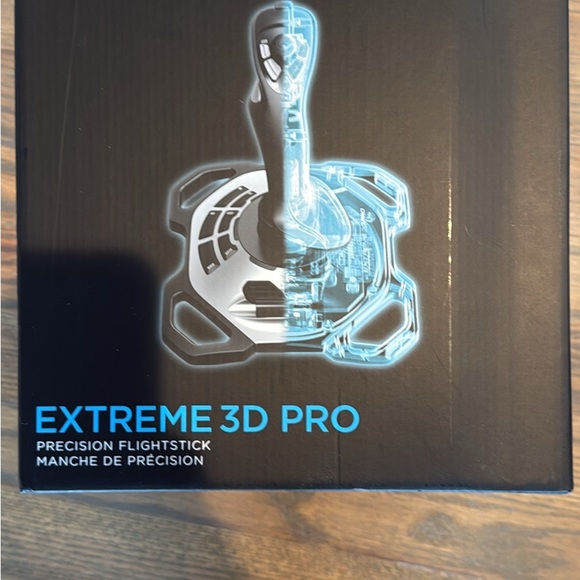 Logitech Extreme 3D Pro Flight Simulator Joystick - BNIB - Picture 1 of 3